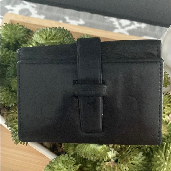 Gucci Black Leather 6 Key Holder - Picture 1 of 8